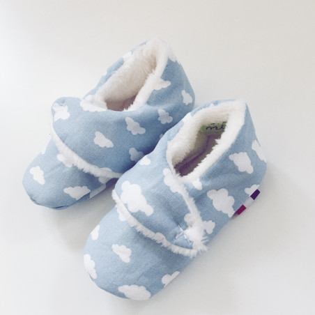 Chaussons bas du COFFRET DE NAISSANCE NUAGE BLEU