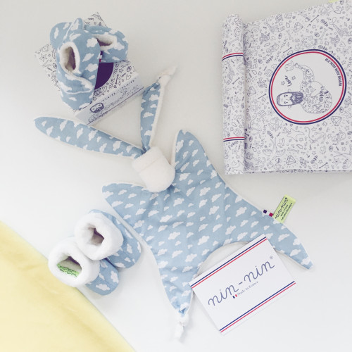 Doudou personnalisé L'Aquaparty. Cadeau original pour bébé. Nin-Nin  Etiquette Vert Pack cadeau Cube Broder Non