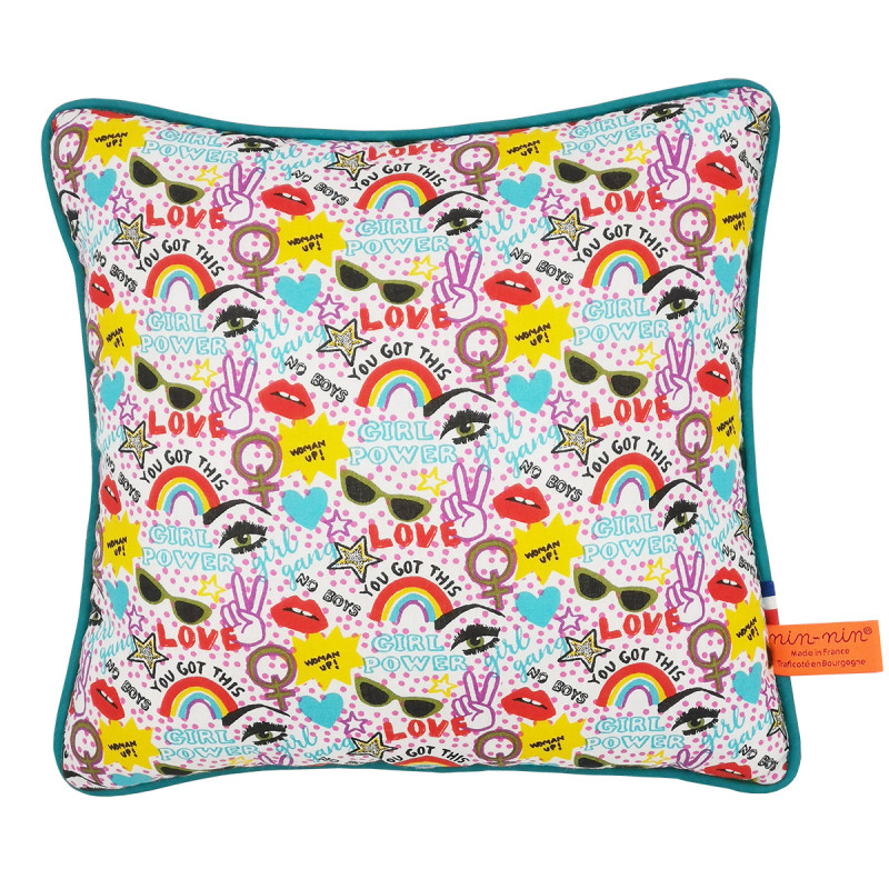 Coussin "Girl Power". Cadeau de naissance original personnalisable et made in France. Nin-Nin Coussin "Girl Power". Cadeau de naissance original personnalisable et made in France. Nin-Nin