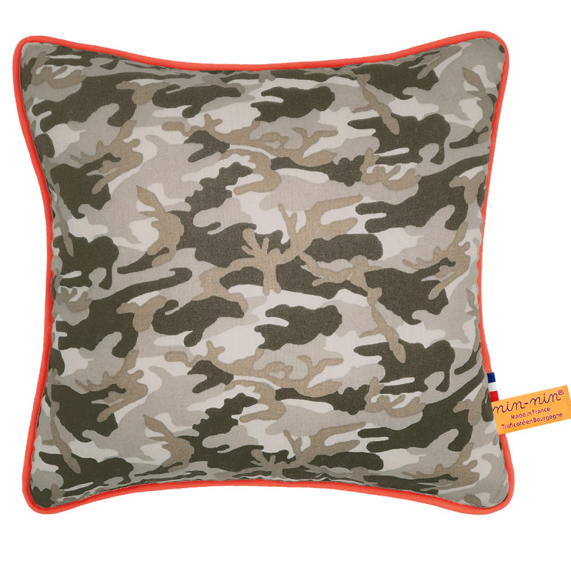 Coussin "Commando". Cadeau de naissance original personnalisable et made in France. Nin-Nin Coussin "Commando". Cadeau de naissance original personnalisable et made in France. Nin-Nin