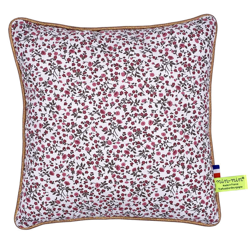 Coussin "Nicole". Cadeau de naissance original personnalisable et made in France. Nin-Nin Coussin "Nicole". Cadeau de naissance original personnalisable et made in France. Nin-Nin