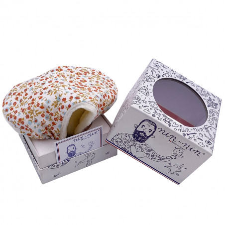 Boite cadeau doudou Le Arsène. Cadeau de naissance personnalisé et made in France. Doudou Nin-Nin