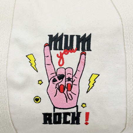 Broderie "Mum You Rock". Fabriqué en France. Nin-Nin