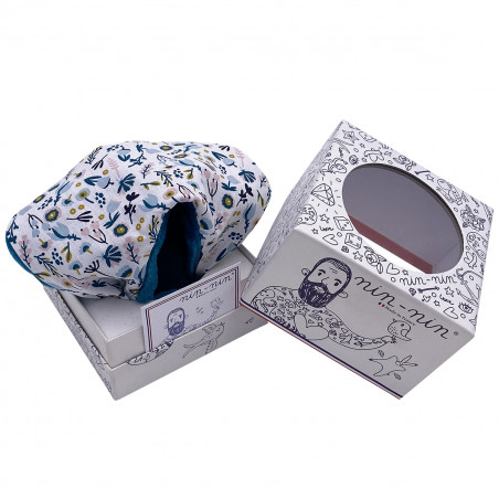 Boite cadeau doudou Le Mayeul. Cadeau de naissance personnalisé et made in France. Doudou Nin-Nin