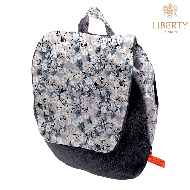 Sac a dos Liberty of London Gris Gris Cherry bebe personnalisable. Made In France Etiquette Vert Broder Non